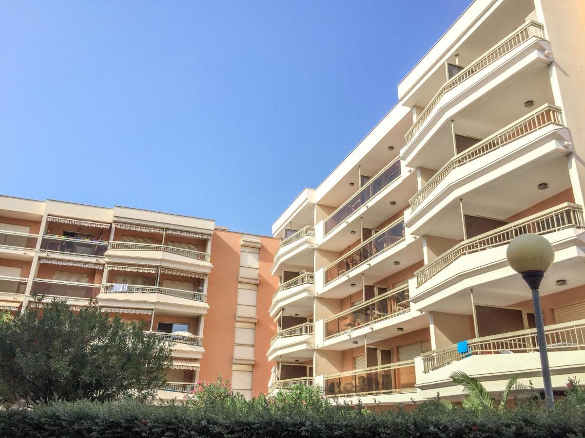 Apartment Les Platanes-4 By Interhome Sainte-Maxime Zewnętrze zdjęcie
